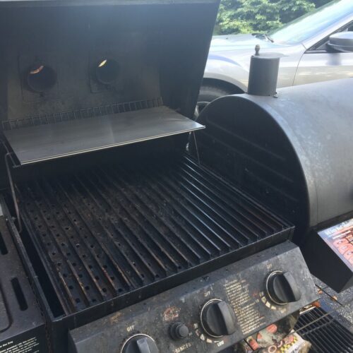 A 4 panel set of 20" grates fits perfectly on the Char-Griller. Photo Credit: Clint W.