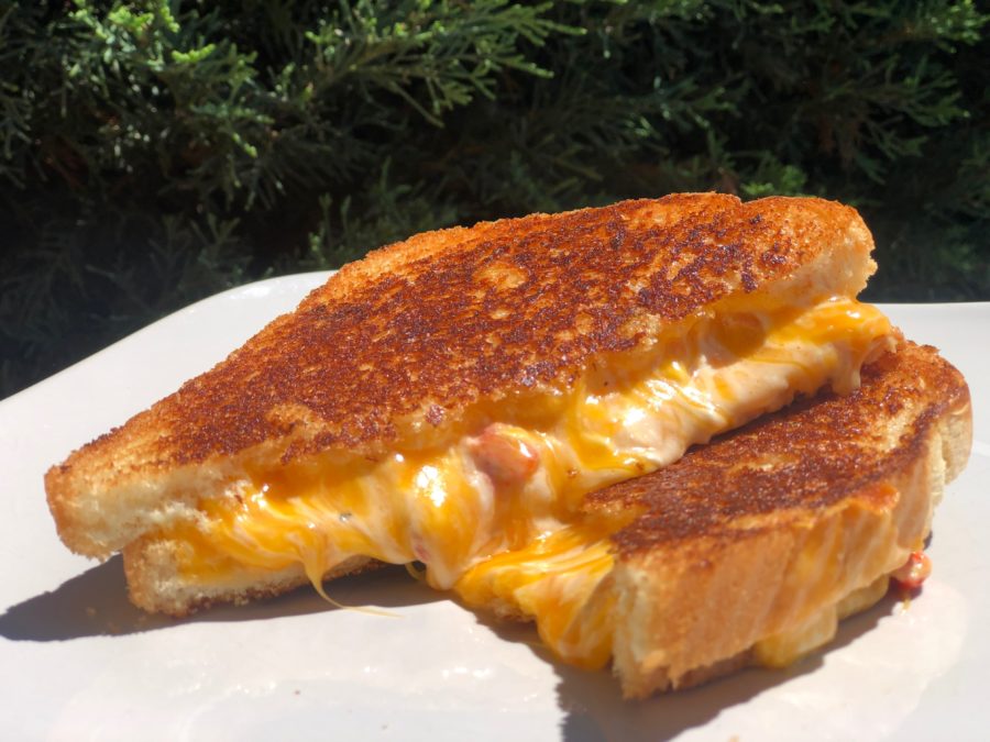 grilled pimento cheese